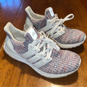 adidas gazelle silver green womens adidas ULTRABOOST 22 Running Shoes | Triple White